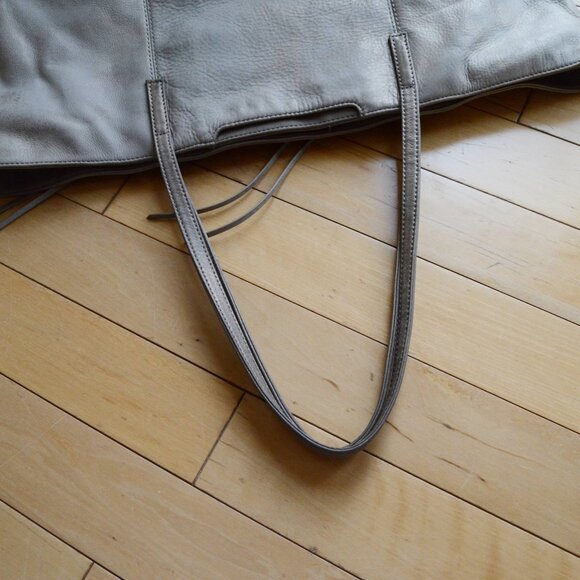 Hobo Kingston Gray Suede Bag - Picture 10 of 16